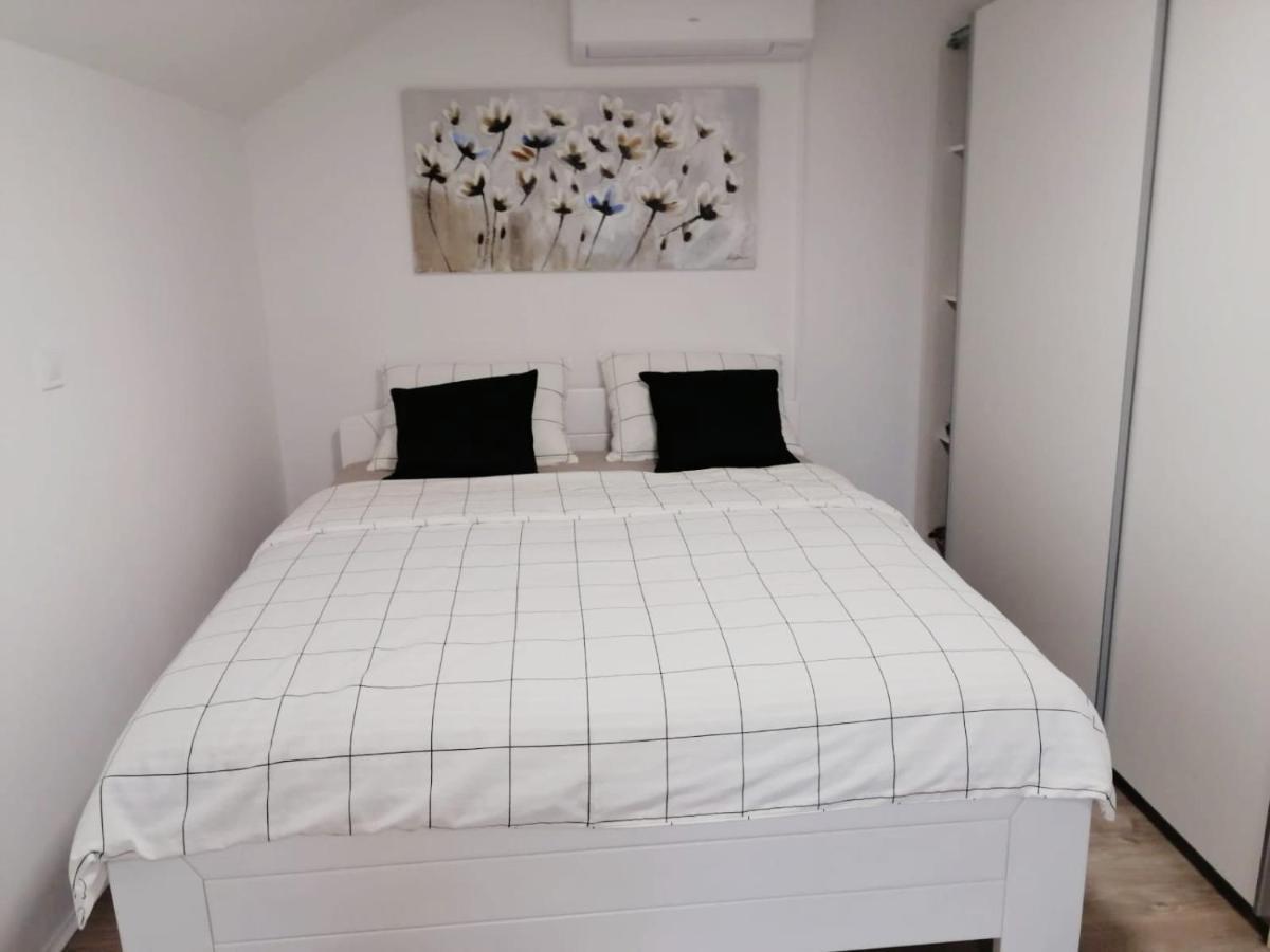 Zefir Apartments Премантура Екстер'єр фото