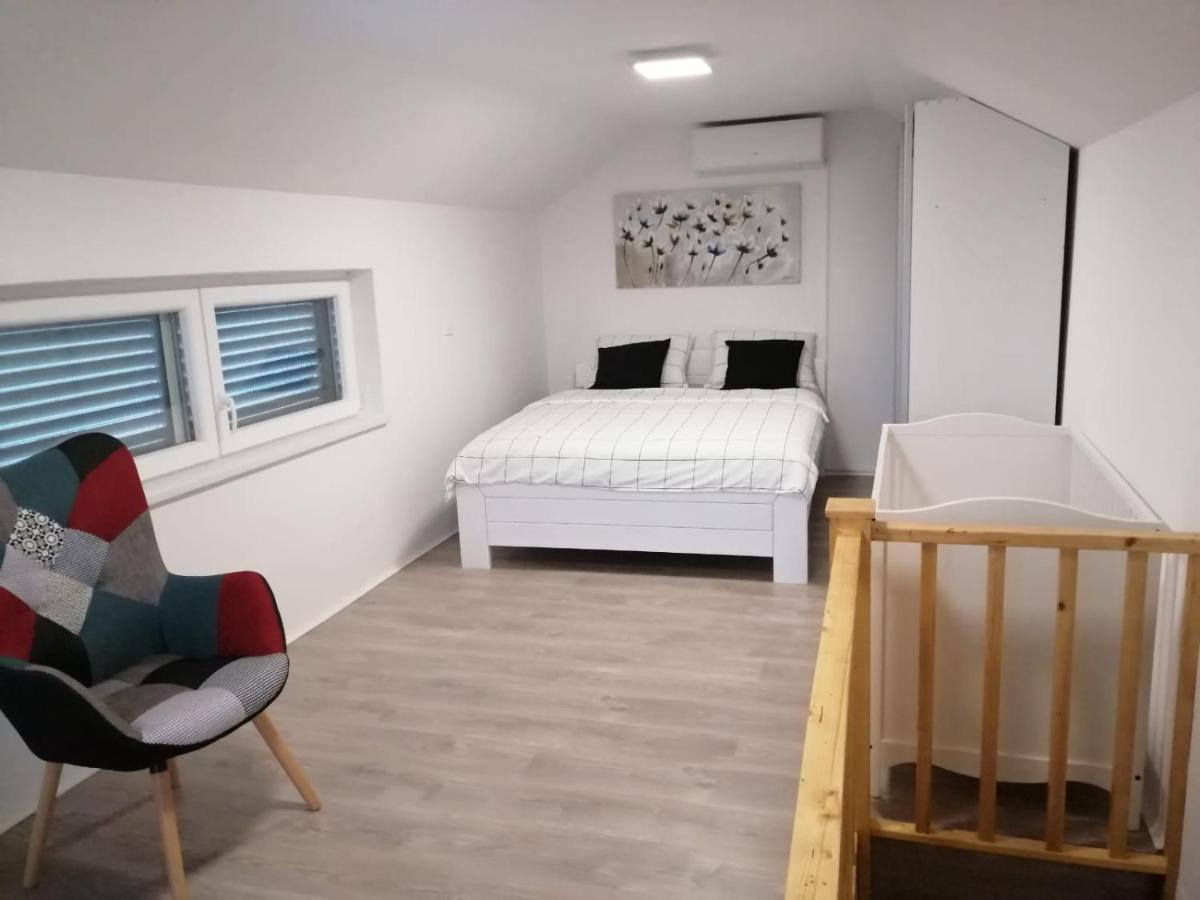 Zefir Apartments Премантура Екстер'єр фото