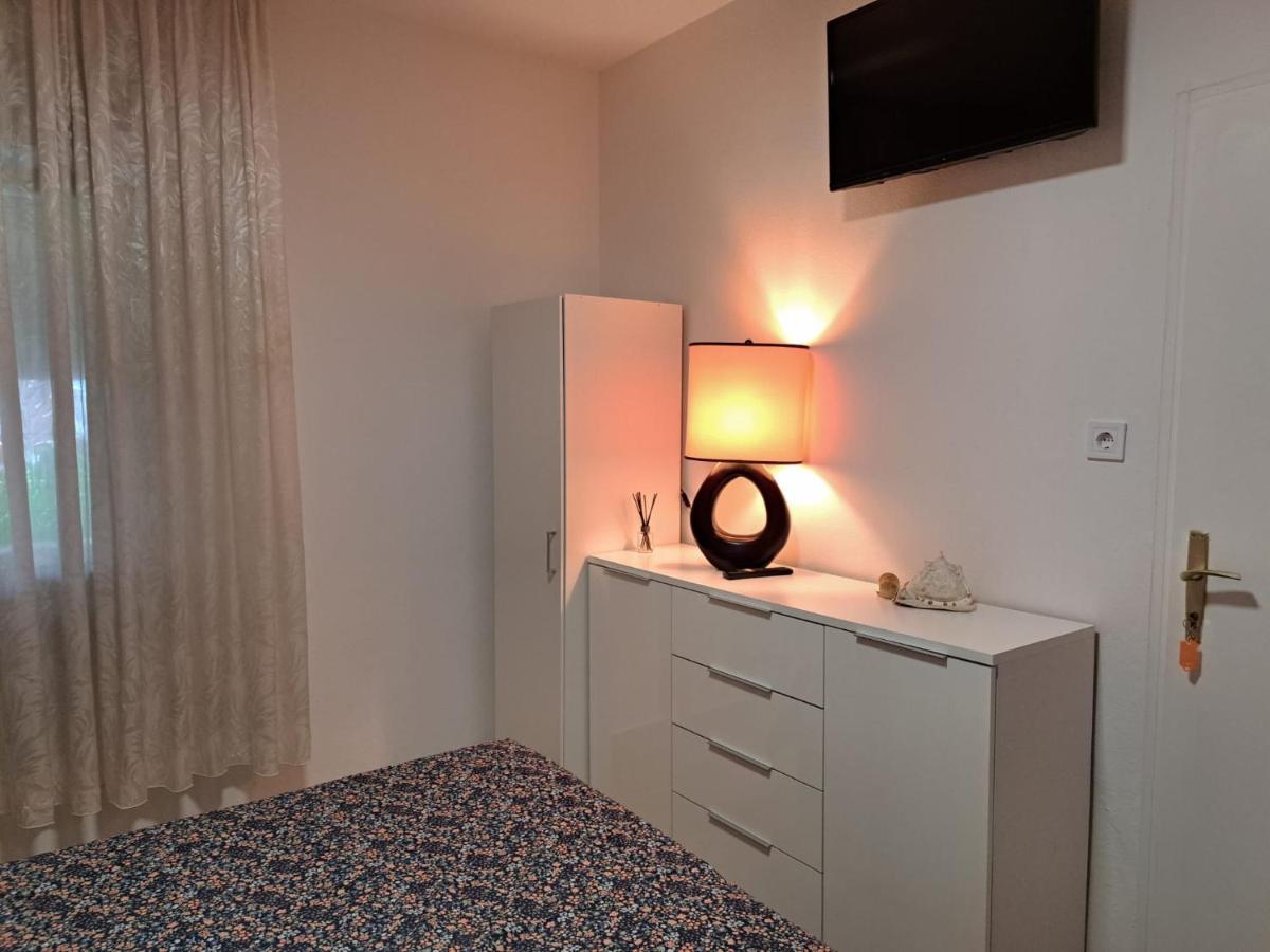 Zefir Apartments Премантура Екстер'єр фото