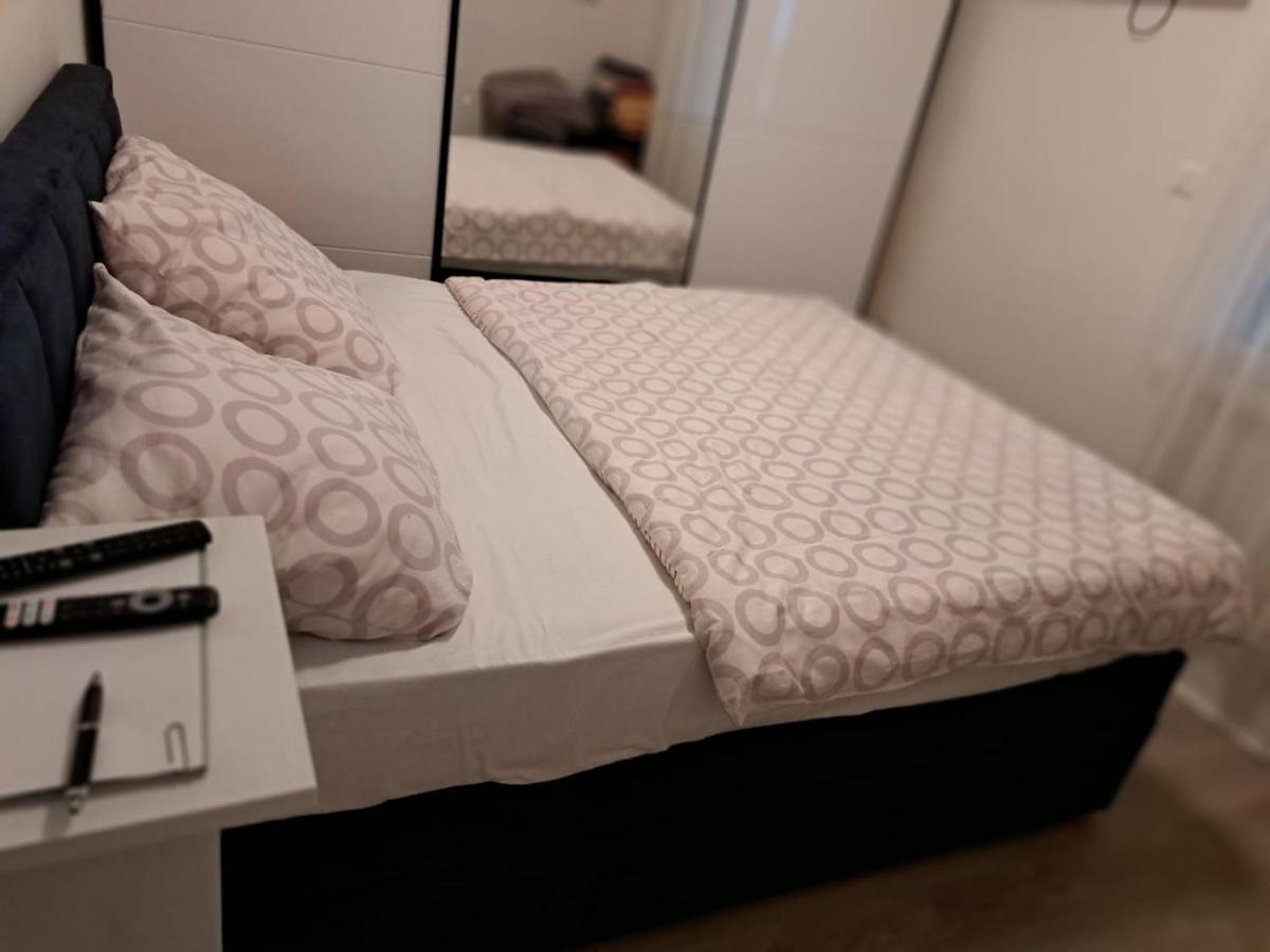Zefir Apartments Премантура Екстер'єр фото